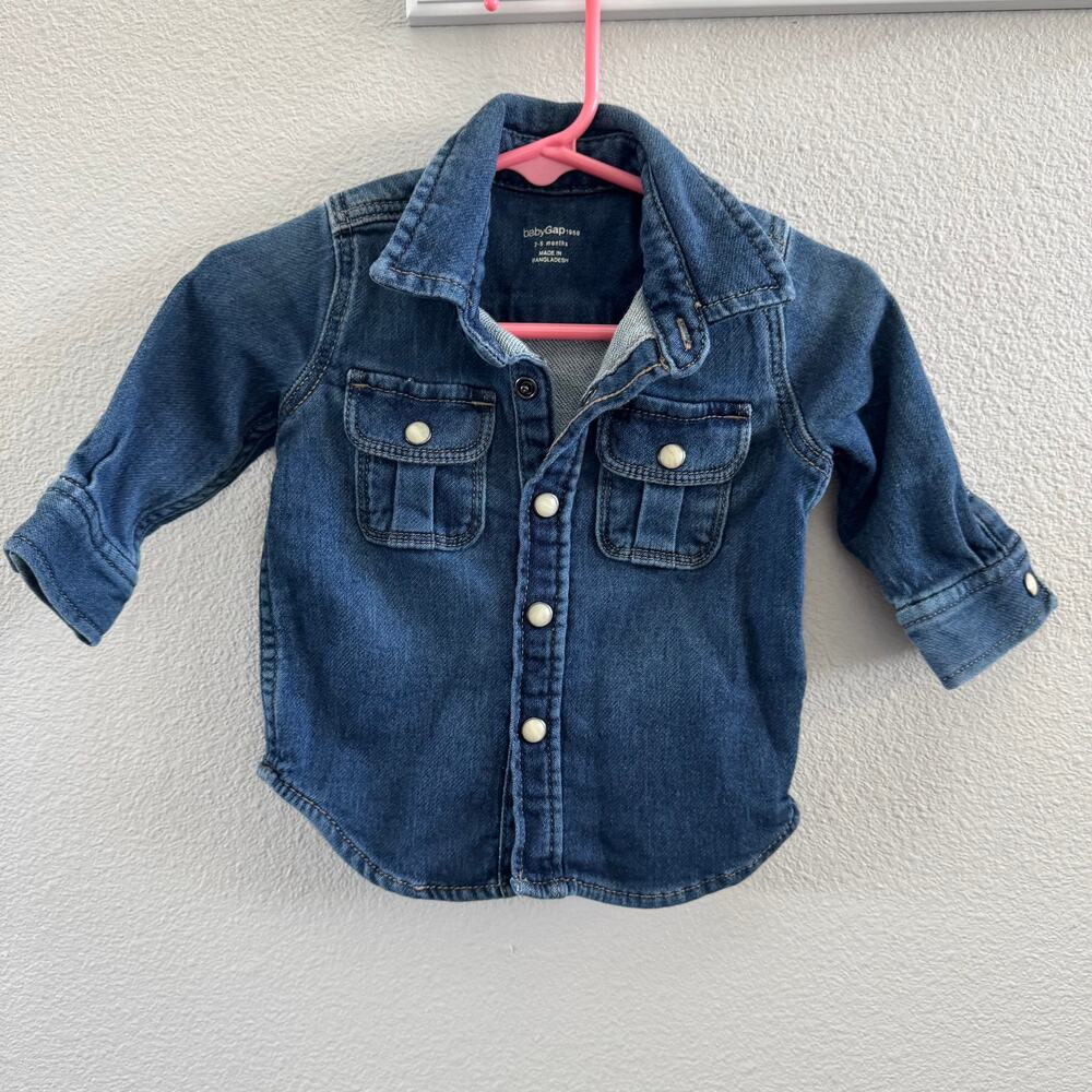 Baby Gap Pearl Snap Button Up Denim Shirt Infant Baby Boy 3-6 Months
